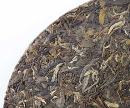 2017 Yipintang Menghai Raw puer cake 357g - Image 9